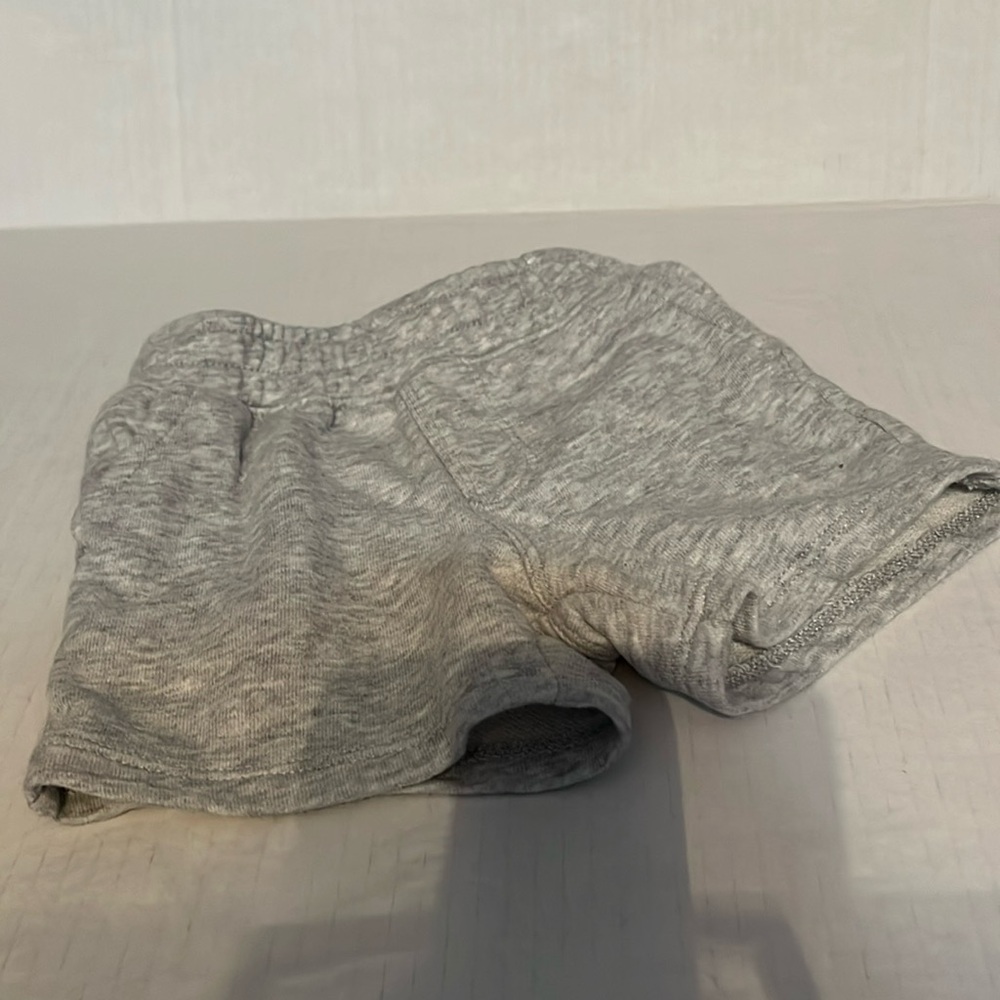 Garanimals size 18 months light gray shorts. LIKE NEW